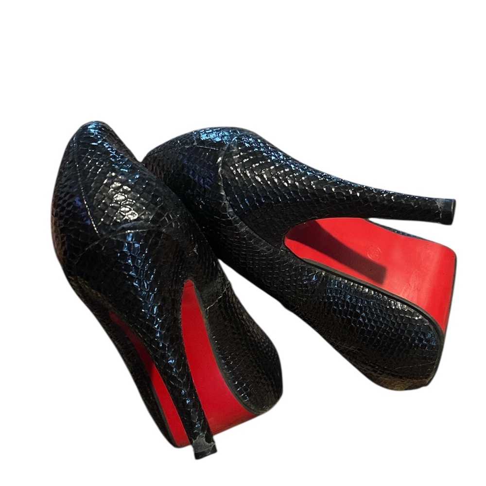 Chic Black and Red Snakeskin Heels
